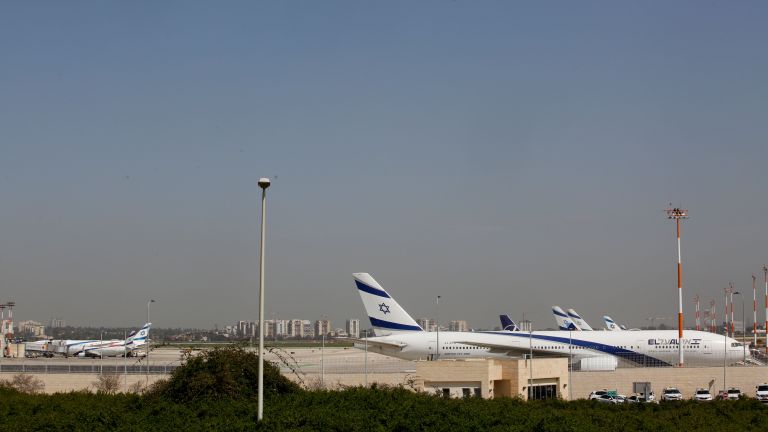 Israel abre uma linha direta para turistas que tentam deixar o país